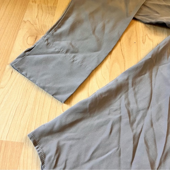 NEW ELAINE KIM Grey Quorgan Silk Zip Blouse Long Sleeve Size Large NWT - Picture 4 of 9